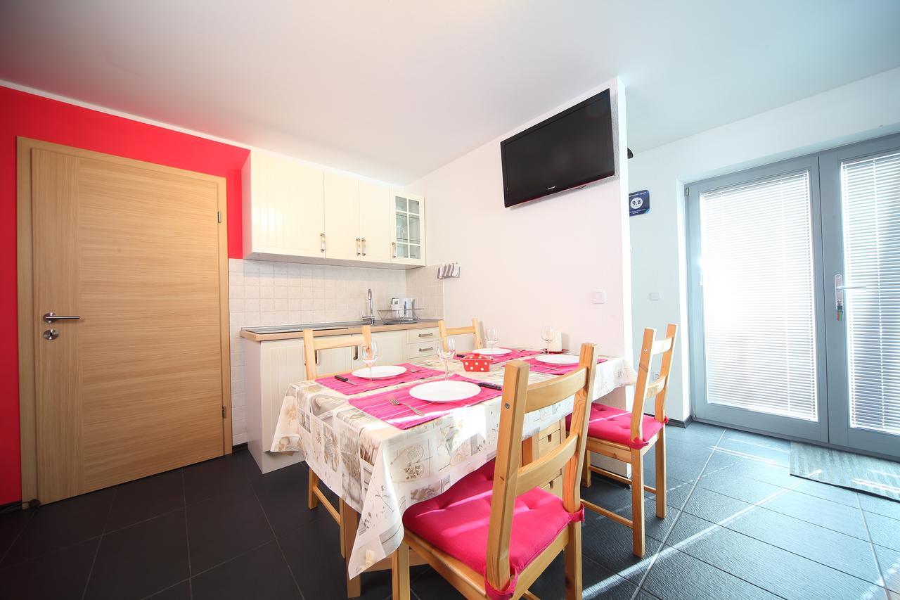 Apartment Leposa ครานสกา โกรา ภายนอก รูปภาพ